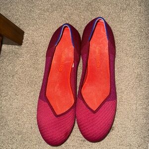 Rothy’s The Flat in Pomegranate Pop (retired) in size 9.5